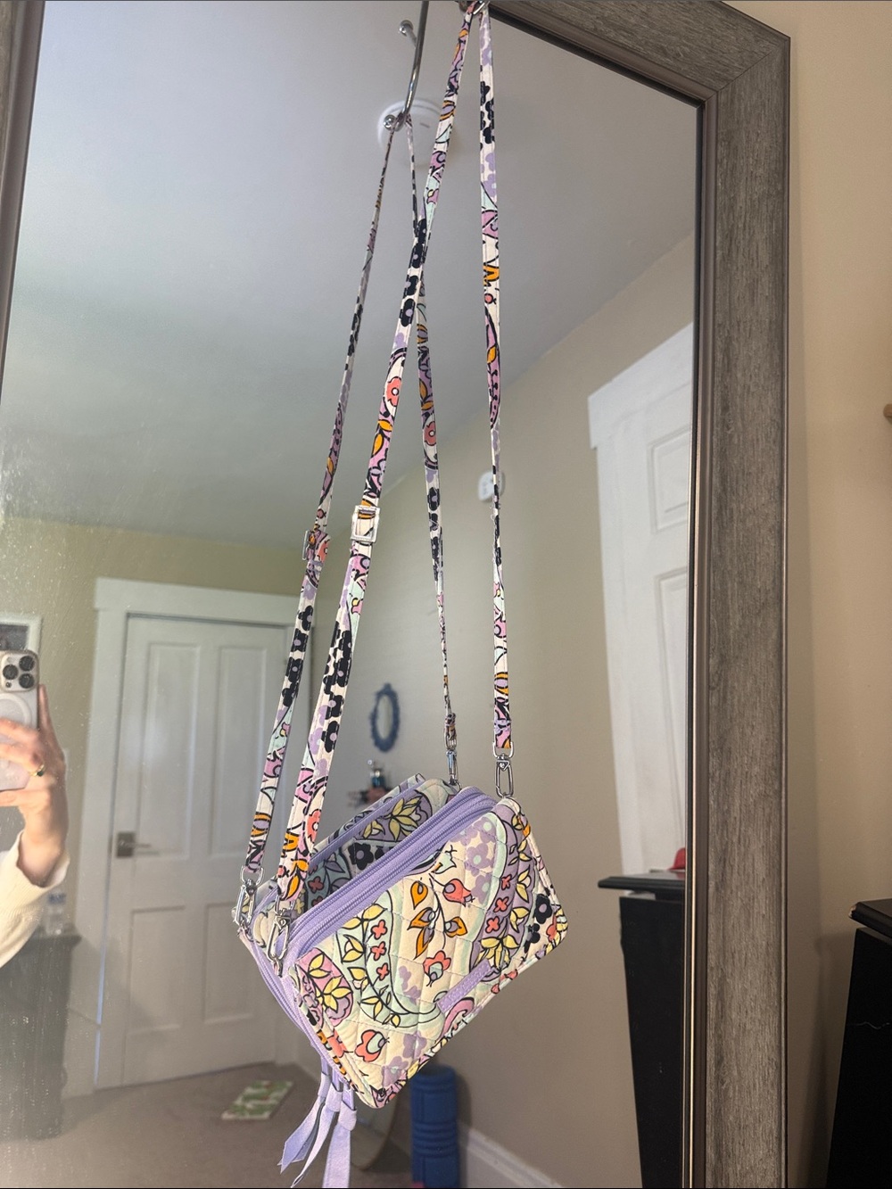 Vera Bradley Quilted Floral Crossbody adjustable to shoulder bag